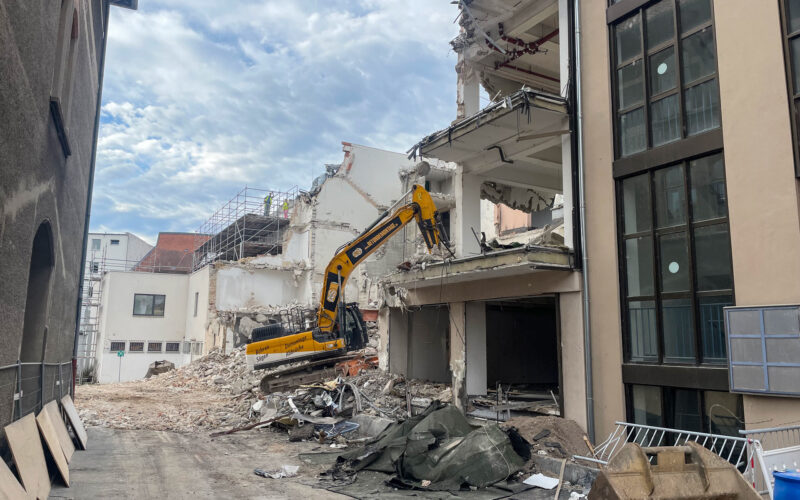 Ob das so schlau war? Die Burgpassage musste den „Stiftshöfen“ weichen. Foto: BiF